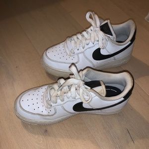 Womens Nike Airforce Size 7.5